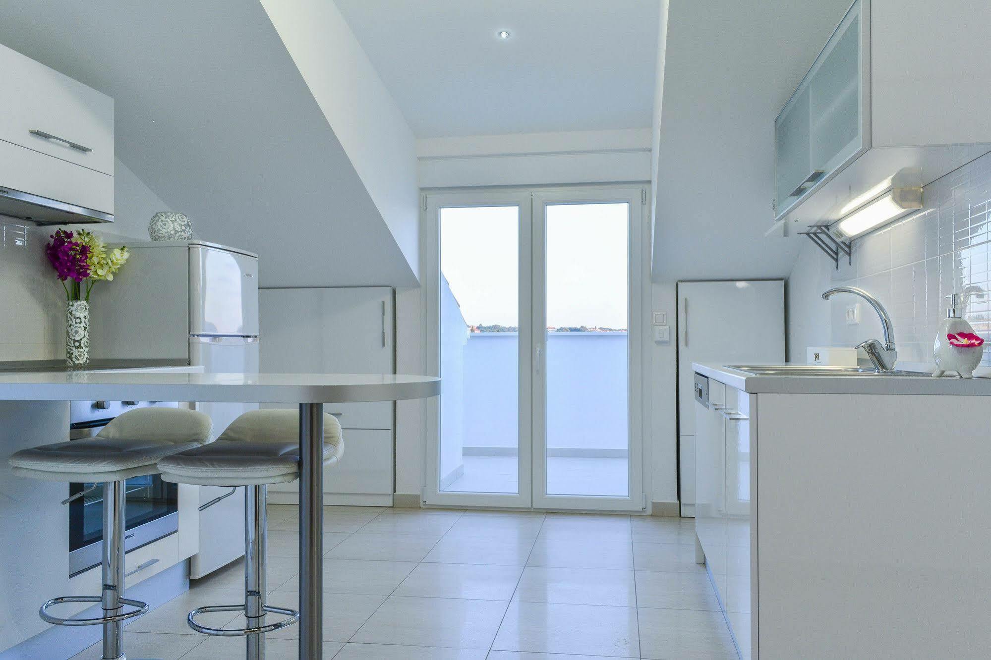 Luxury Apartments Villa Tea Τρογκίρ Εξωτερικό φωτογραφία
