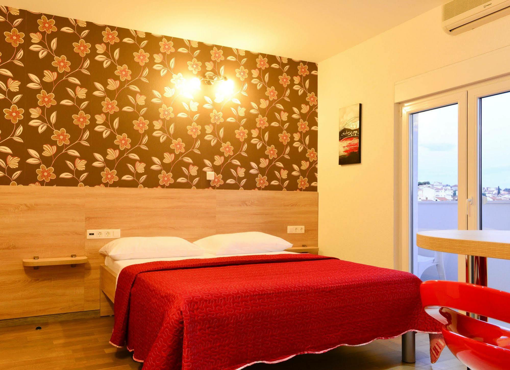 Luxury Apartments Villa Tea Τρογκίρ Εξωτερικό φωτογραφία